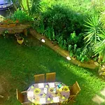 Cosy In With Garden & Bbq *