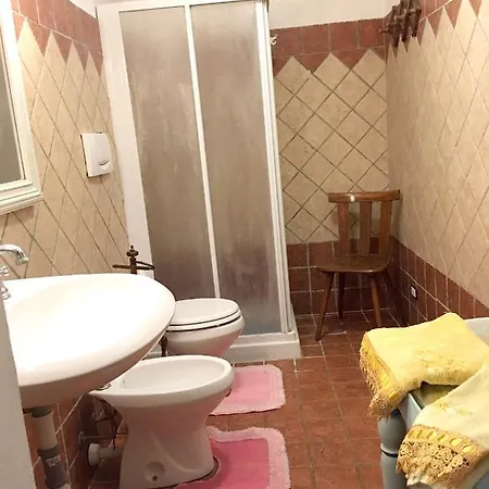 Cosy In With Garden & Bbq בית נופש Rio dellʼElba